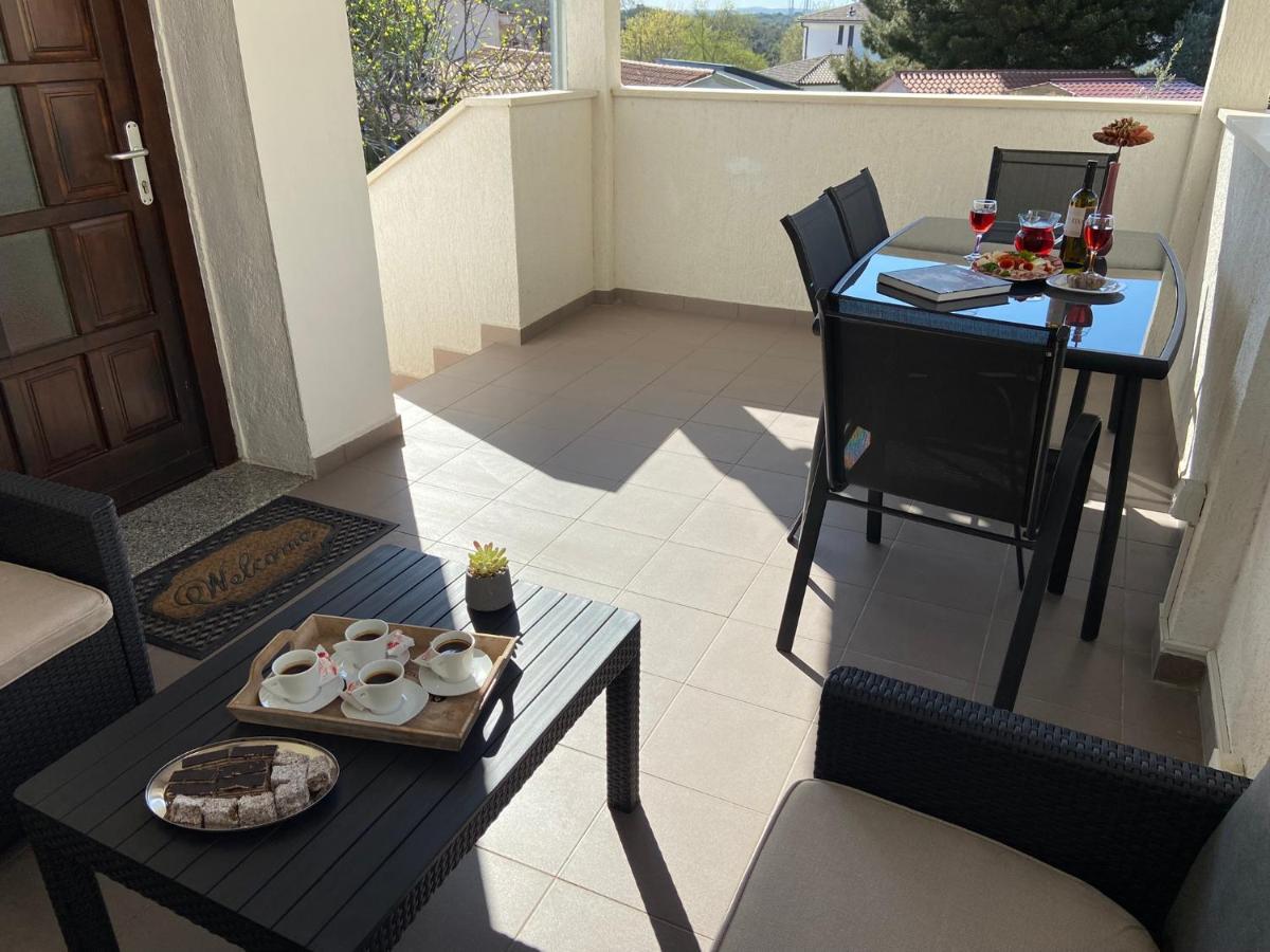 Apartment Madis & Free Bikes Пула Екстериор снимка