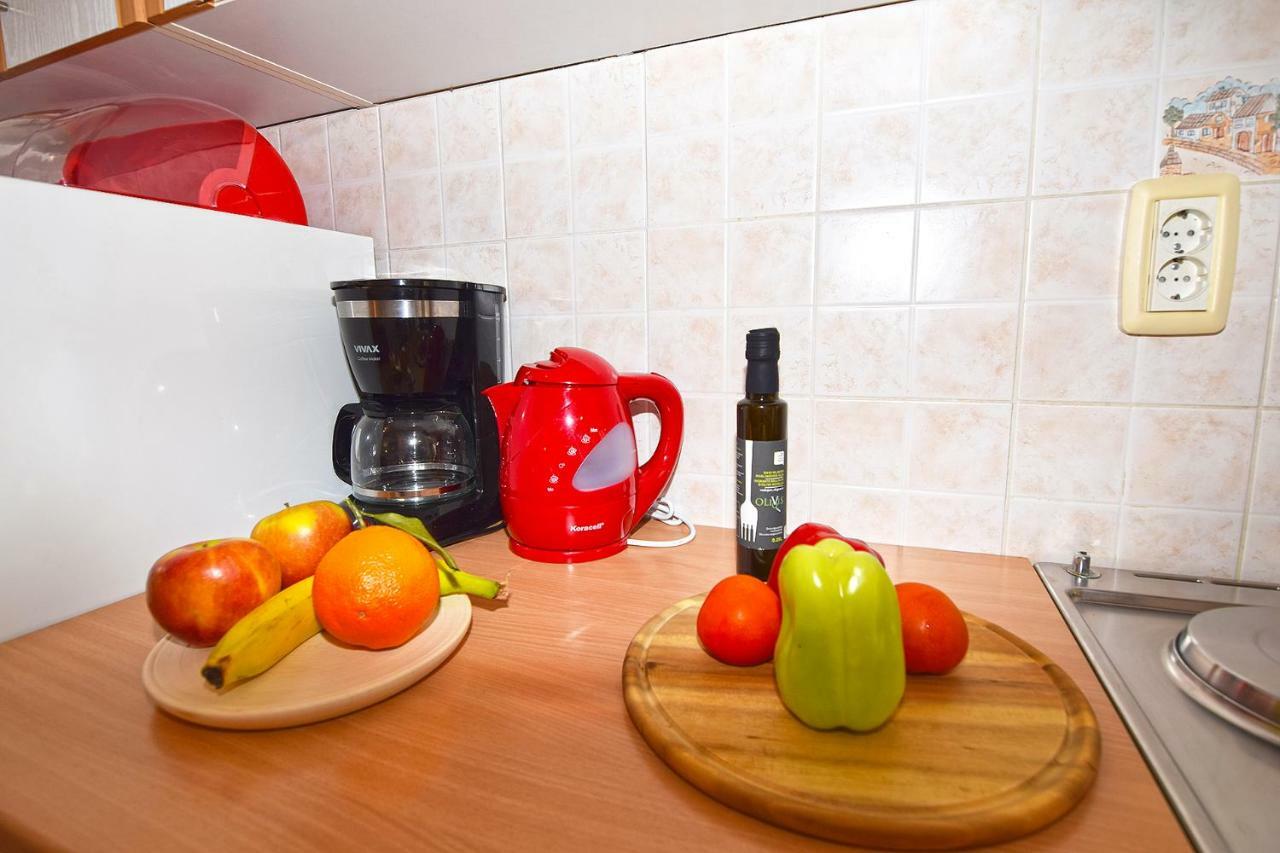Apartment Madis & Free Bikes Пула Екстериор снимка